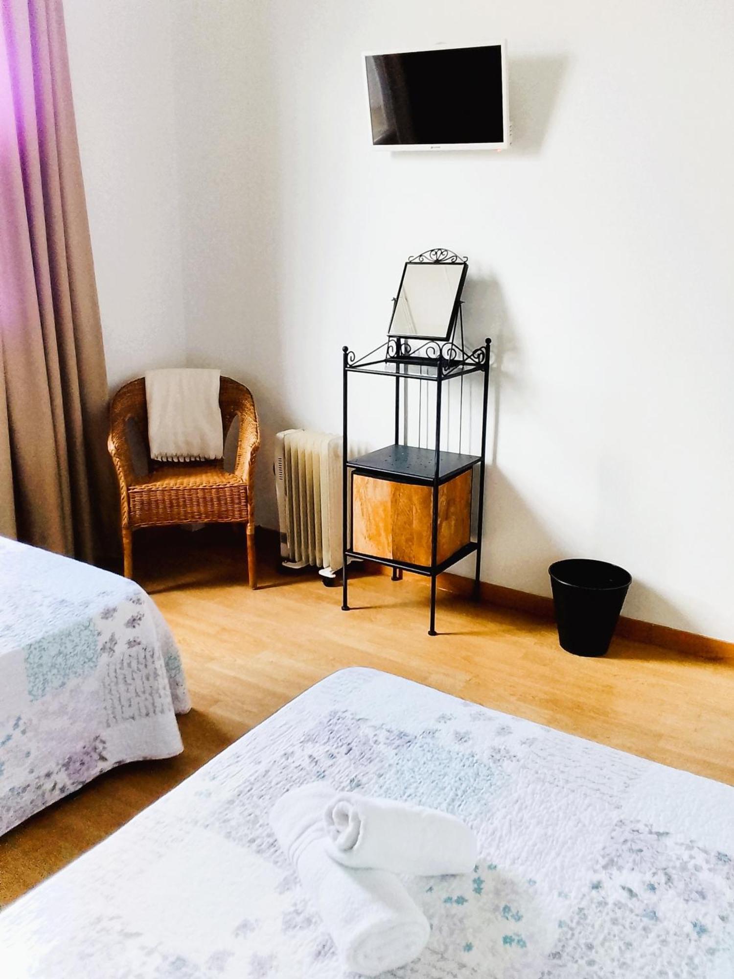 Albergue San Lazaro ساريا المظهر الخارجي الصورة