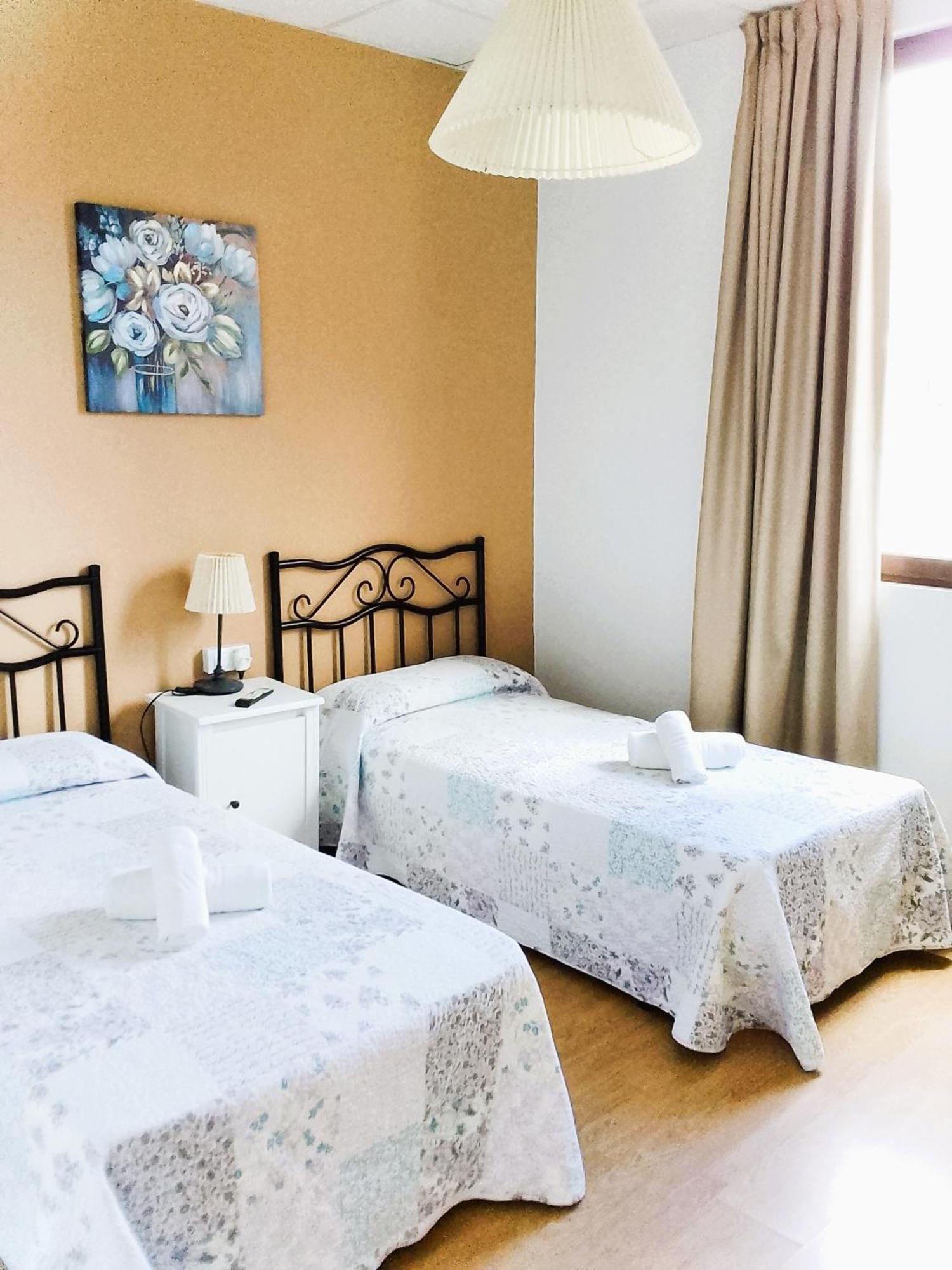 Albergue San Lazaro ساريا المظهر الخارجي الصورة