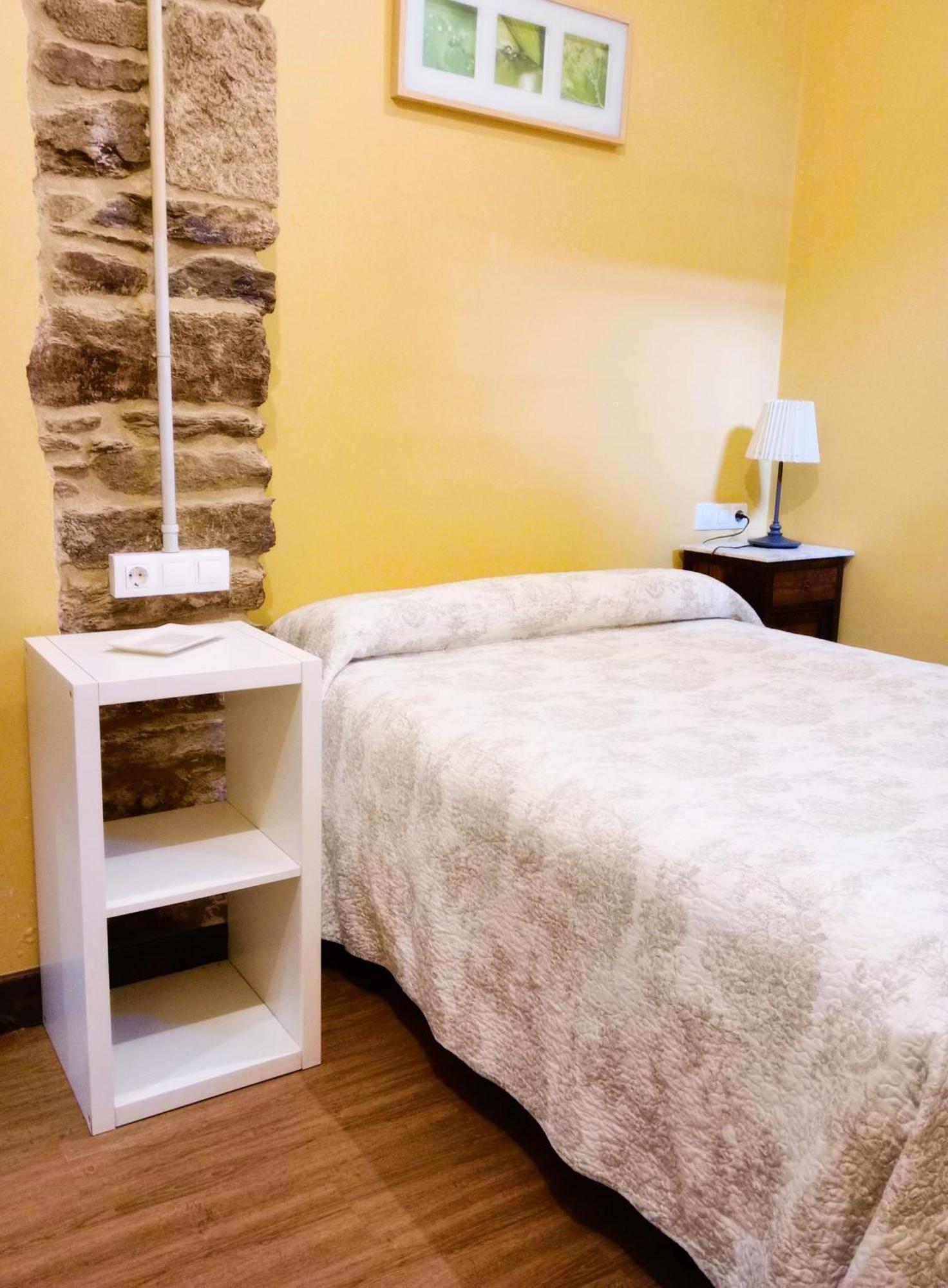 Albergue San Lazaro ساريا المظهر الخارجي الصورة