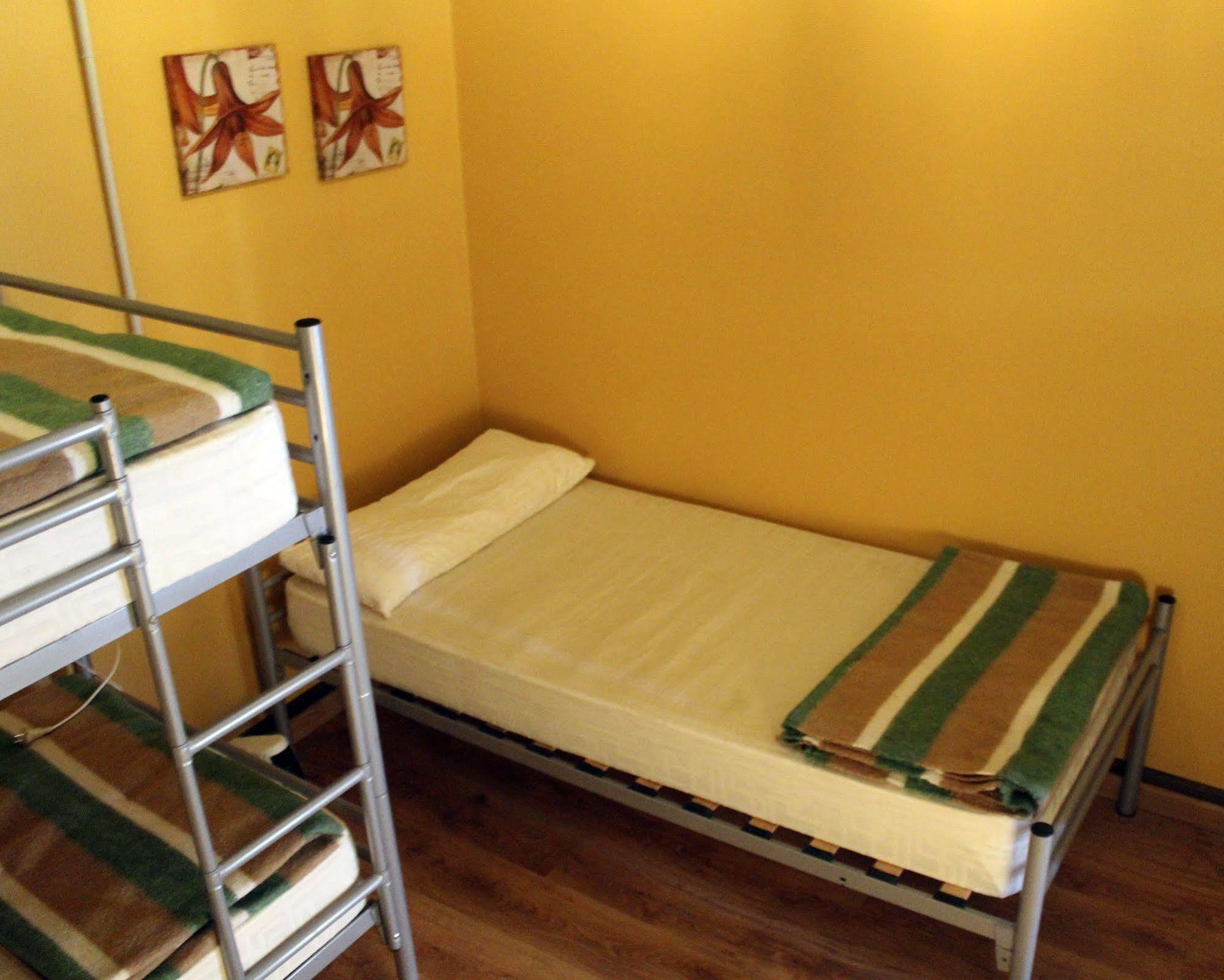 Albergue San Lazaro ساريا المظهر الخارجي الصورة
