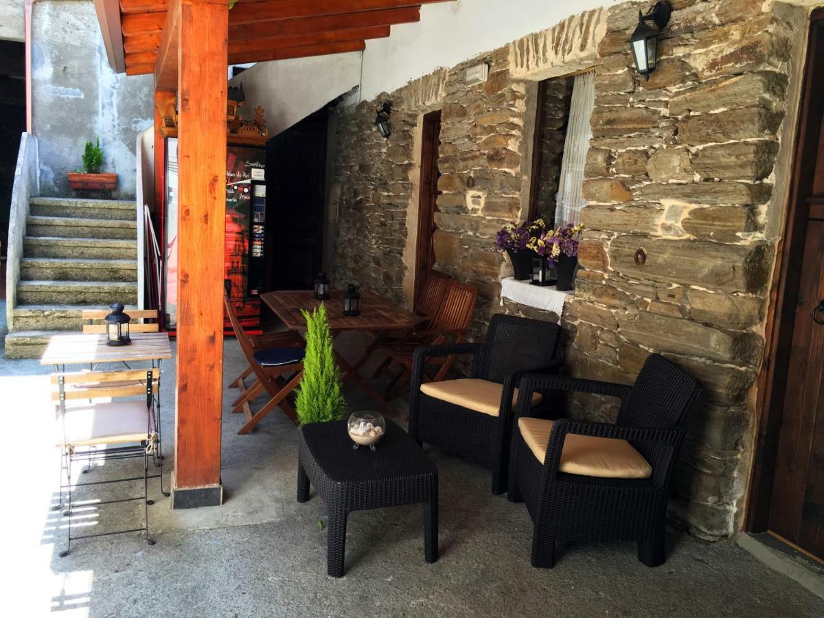 Albergue San Lazaro ساريا المظهر الخارجي الصورة